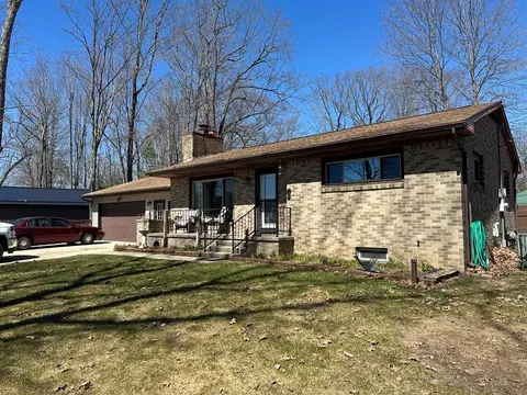 1749 Lake, Harrison, MI 48625