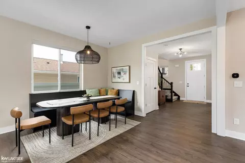 Dining - 27 Tecumseh, Clawson, MI 48017 photo 2 of 3