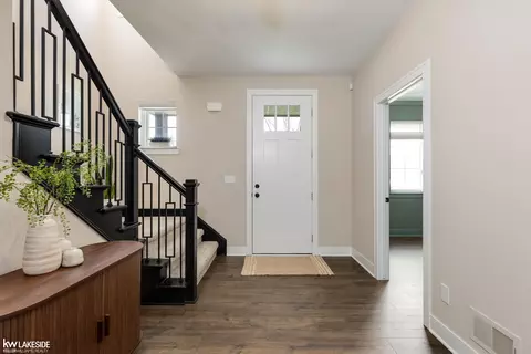 Entry Way - 27 Tecumseh, Clawson, MI 48017 photo 1 of 3