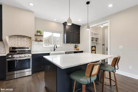 Kitchen - 27 Tecumseh, Clawson, MI 48017 photo 2 of 5