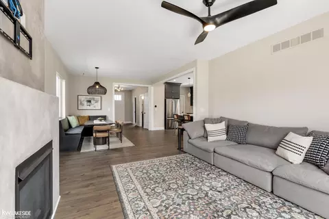 Living - 27 Tecumseh, Clawson, MI 48017 photo 1 of 3