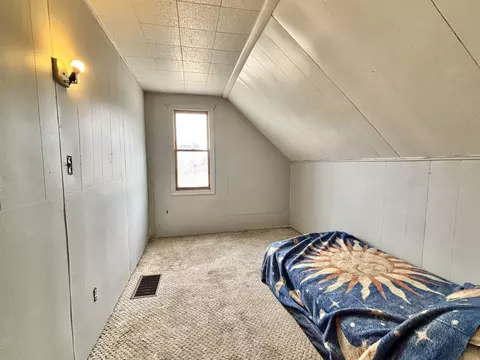 Bedroom - 3757 Deep Riv, Standish, MI 48658 photo 2 of 4