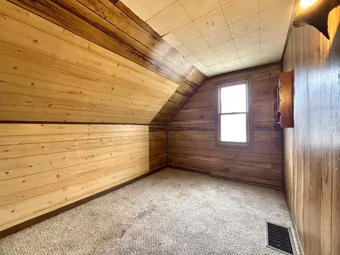 Bedroom - 3757 Deep Riv, Standish, MI 48658 photo 3 of 4