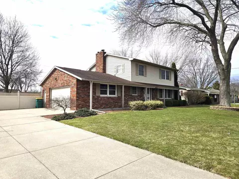 2994 Thunderbird, Bay City, MI 48706