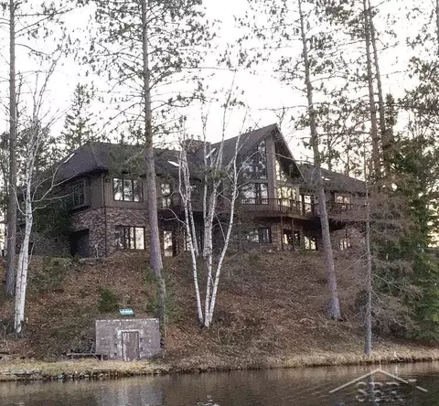 8775 Winding Rdg, Millersburg, MI 49759