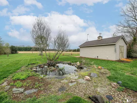 Exterior - 9585 Minx, Temperance, MI 48182 photo 6 of 11
