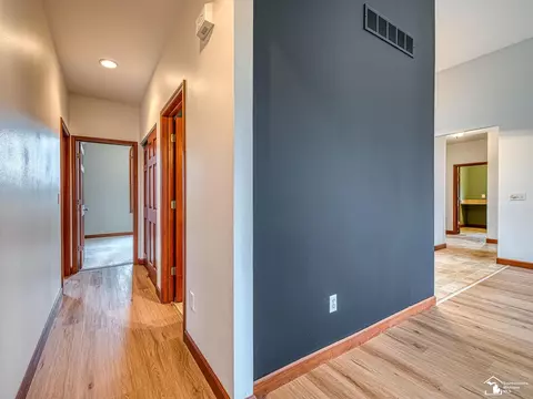 Entry Way - 9585 Minx, Temperance, MI 48182 photo 4 of 4