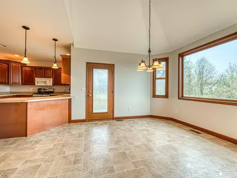 Dining - 9585 Minx, Temperance, MI 48182 photo 1 of 2