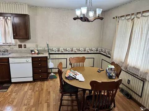 Dining - 647 Washington, Temperance, MI 48182 photo 1 of 1