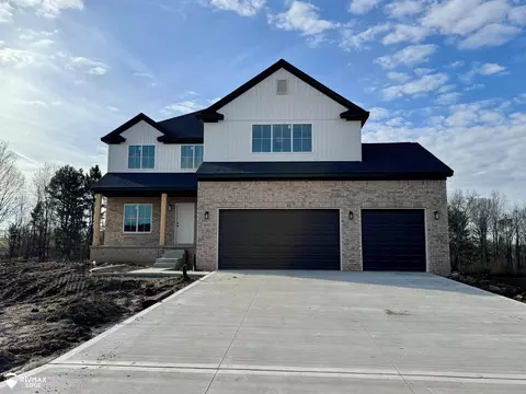 8092 Peninsula, Grand Blanc, MI 48439