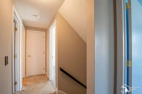Entry Way - 6442 Centennial, Temperance, MI 48182 photo 6 of 6