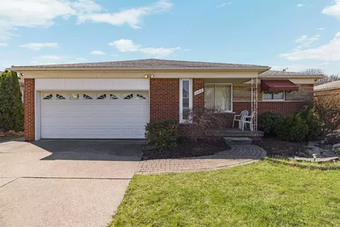 11316 Irvington, Warren, MI 48093