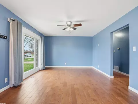 Living - 12851 Chippewa, Warren, MI 48088 photo 1 of 6