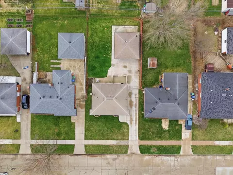 View/Area - 12851 Chippewa, Warren, MI 48088 photo 2 of 6