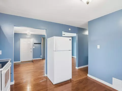 Entry Way - 12851 Chippewa, Warren, MI 48088 photo 2 of 2
