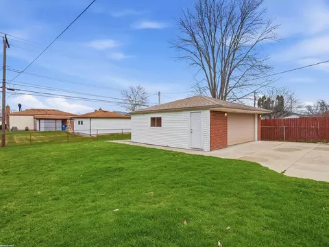 Exterior - 12851 Chippewa, Warren, MI 48088 photo 7 of 8