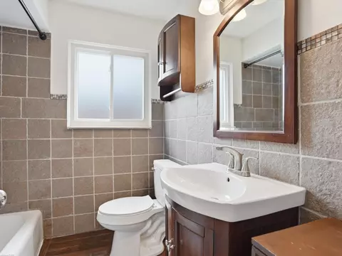 Bath - 12851 Chippewa, Warren, MI 48088 photo 1 of 3