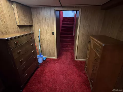 Entry Way - 794 S S Pne, Ishpeming, MI 49849 photo 2 of 2