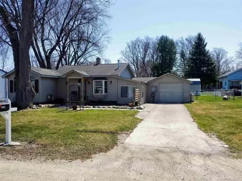 7276 Oak, Lexington, MI 48450