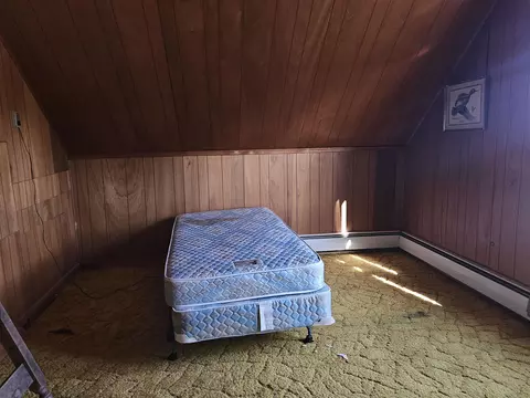 Bedroom - 2100 W Temple, Harrison, MI 48625 photo 4 of 5