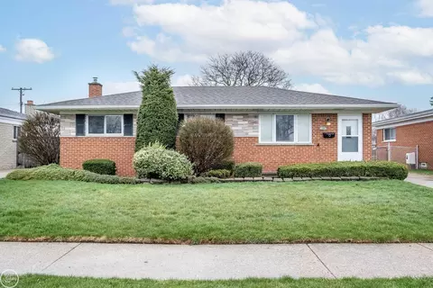 27842 Adler, Warren, MI 48088