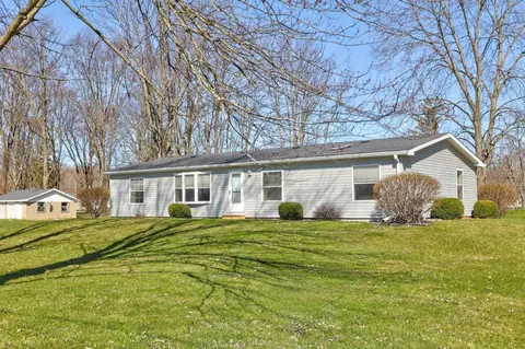 Exterior - 317 E Maple, Saint Charles, MI 48655 photo 2 of 13