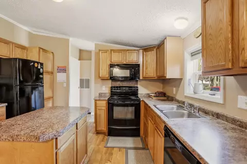 Kitchen - 317 E Maple, Saint Charles, MI 48655 photo 3 of 5