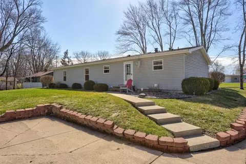 Exterior - 317 E Maple, Saint Charles, MI 48655 photo 5 of 13