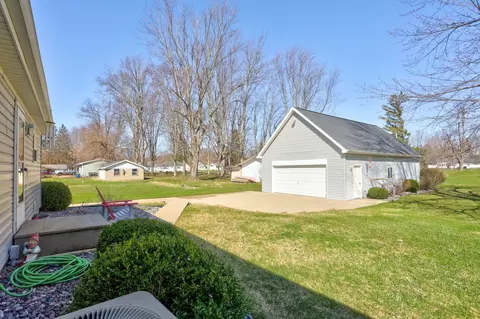 Exterior - 317 E Maple, Saint Charles, MI 48655 photo 6 of 13