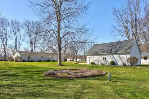 Exterior - 317 E Maple, Saint Charles, MI 48655 photo 12 of 13
