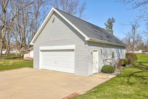 Exterior - 317 E Maple, Saint Charles, MI 48655 photo 7 of 13