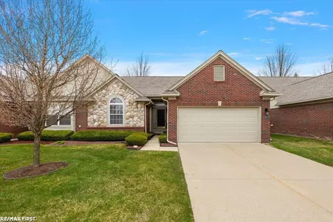 Exterior - 52672 Sable #15, Macomb, MI 48042 photo 2 of 6