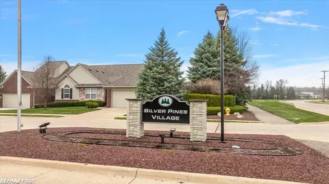 View/Area - 52672 Sable #15, Macomb, MI 48042 photo 3 of 5