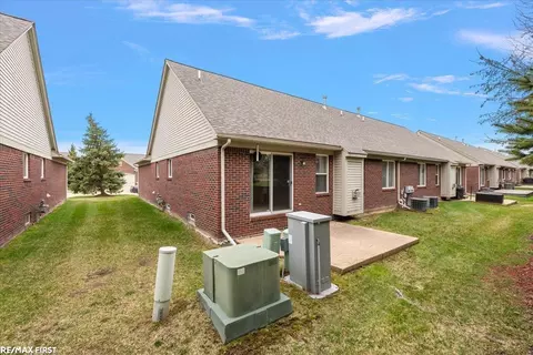 Exterior - 52672 Sable #15, Macomb, MI 48042 photo 3 of 6