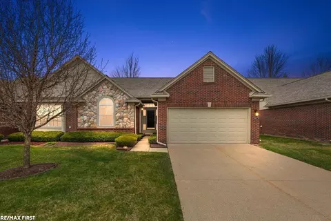 52672 Sable #15, Macomb, MI 48042