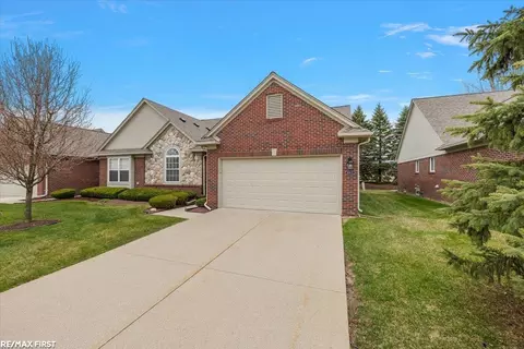 Other - 52672 Sable #15, Macomb, MI 48042 photo 1 of 12
