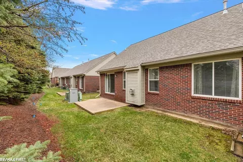 Exterior - 52672 Sable #15, Macomb, MI 48042 photo 4 of 6