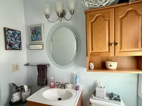 Bath - 3358 E Pinecrest, Gladwin, MI 48624 photo 6 of 8