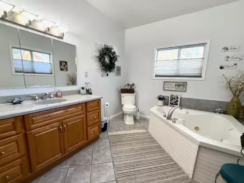 Bath - 3358 E Pinecrest, Gladwin, MI 48624 photo 1 of 8