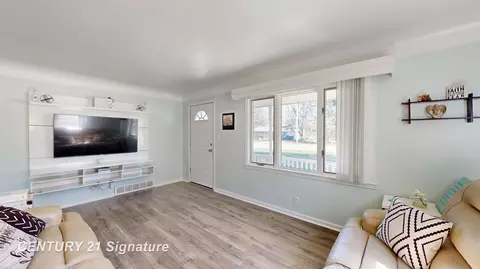 Living - 535 Warren, Flushing, MI 48433 photo 1 of 1