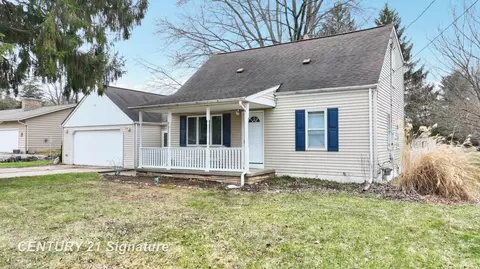 535 Warren, Flushing, MI 48433