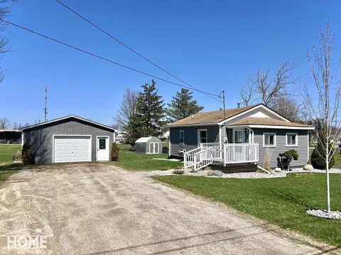 1938 Bock, Owosso, MI 48867