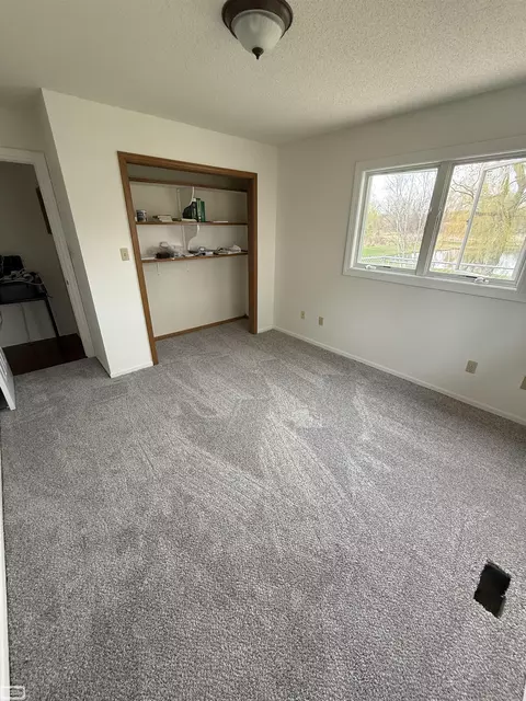 Bedroom - 9800 Coon Hill Rd, Munith, MI 49259 photo 6 of 6