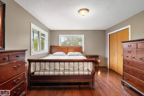 Bedroom - 9800 Coon Hill Rd, Munith, MI 49259 photo 1 of 6