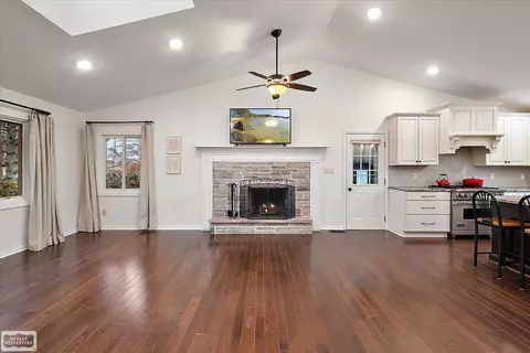 Living - 9800 Coon Hill Rd, Munith, MI 49259 photo 1 of 5