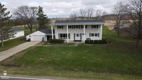 1590 W Mason, Owosso, MI 48867