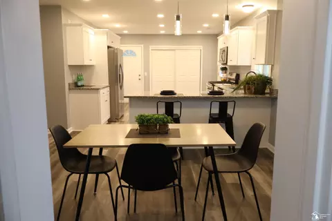 Dining - 163 E Sterns, Temperance, MI 48182 photo 1 of 1