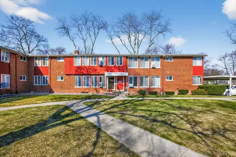 2419 Damman #103, Midland, MI 48640