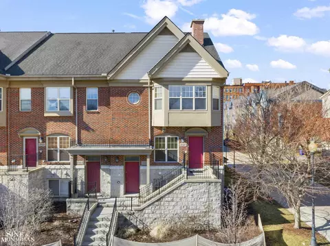 2527 John R, Detroit, MI 48201