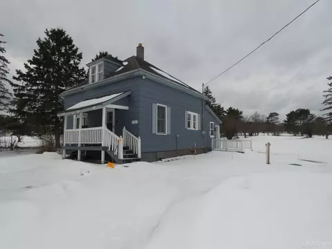 13535 N Paynesville, Bruce Crossing, MI 49912